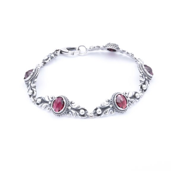 ANDREA ARMBAND