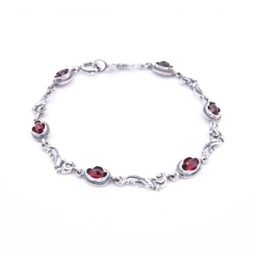 VERA ARMBAND